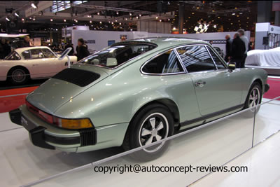 1975 Porsche 911 2.7 L S restaured Porsche Classic - Exhibit Porsche 70th Anniversary